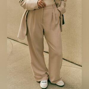 Abercrombie Elegant Beige Women's Pants